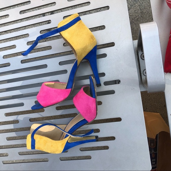 CR Collection Shoes - HOT chic suede heels fantastic colors size diva 8